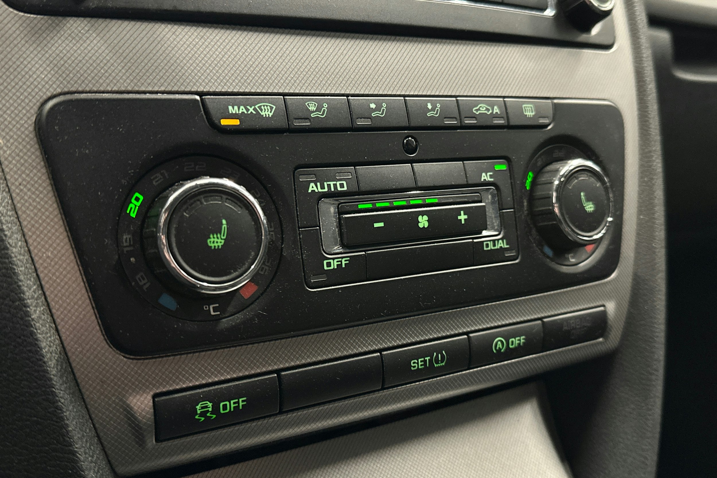 hopea Skoda Octavia 2013 kuva 21.