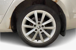 met. Ruskea (beige) Skoda OCTAVIA 2013 kuva 9.