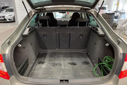 met. Ruskea (beige) Skoda OCTAVIA 2013 kuva 12.