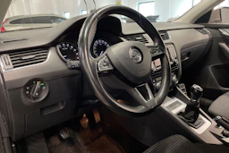 met. Ruskea (beige) Skoda OCTAVIA 2013 kuva 20.