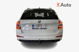 Valkoinen Skoda OCTAVIA 2013 kuva 3.