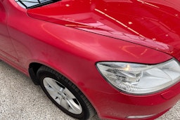 punainen Skoda Octavia 2013 kuva 32.
