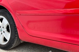 punainen Skoda Octavia 2013 kuva 35.
