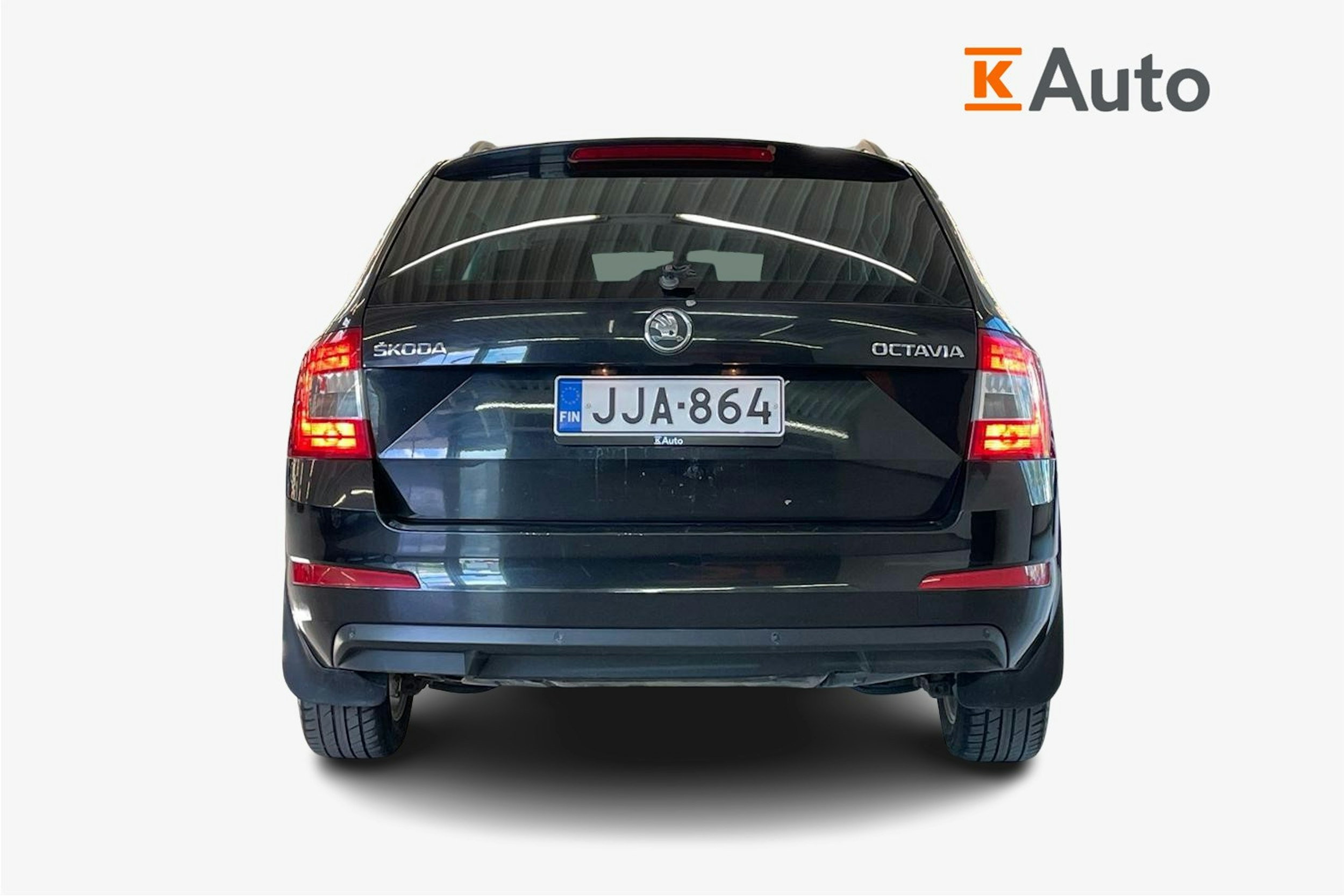Musta Skoda OCTAVIA 2013 kuva 3.
