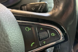 Musta Skoda OCTAVIA 2013 kuva 18.