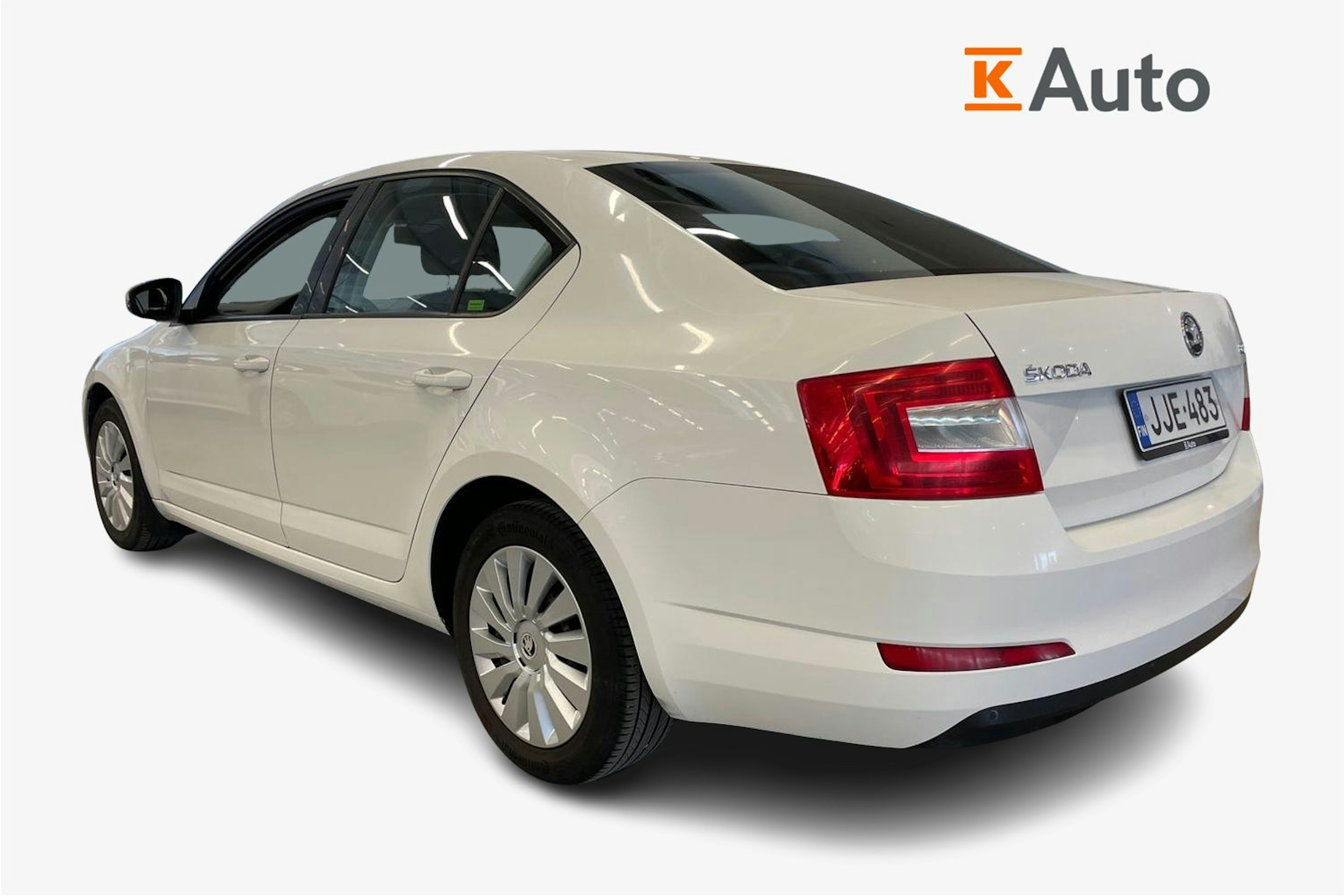 Valkoinen Skoda OCTAVIA 2013 kuva 2.