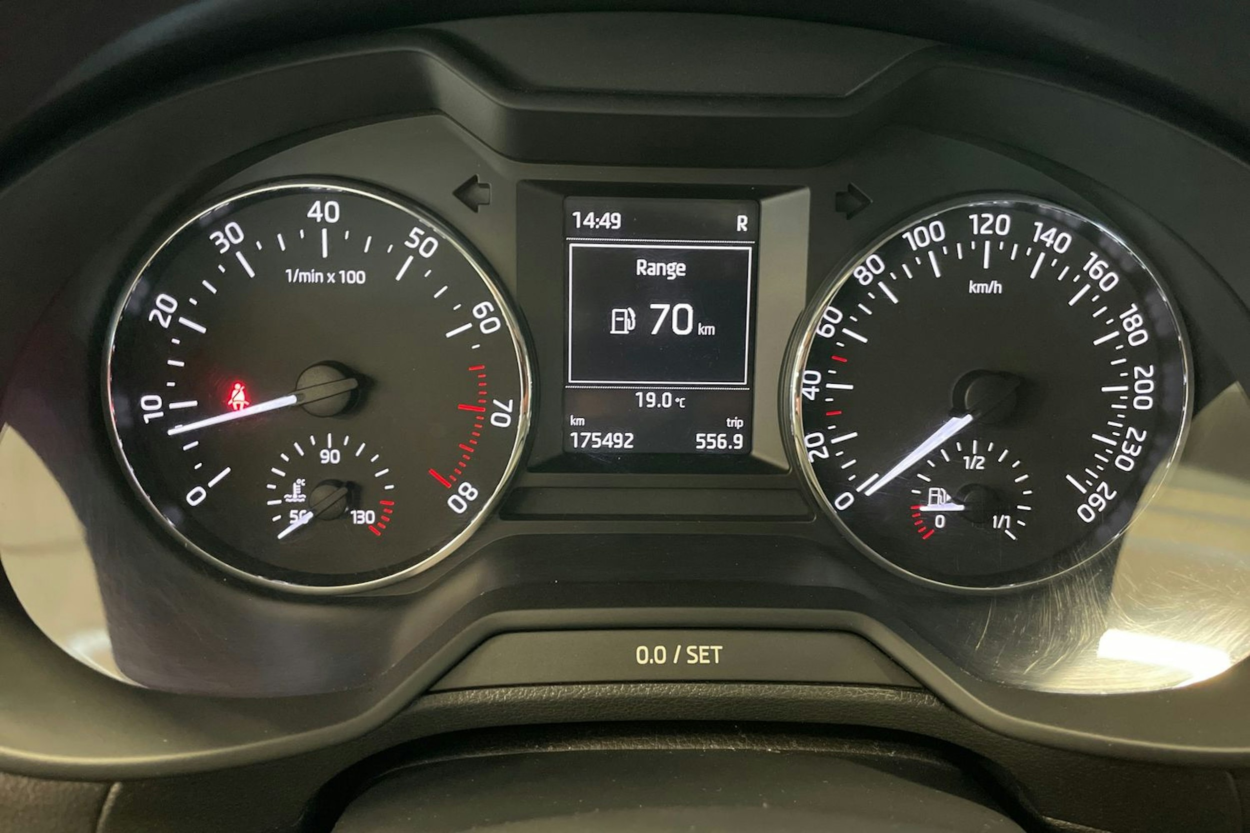 Valkoinen Skoda OCTAVIA 2013 kuva 18.