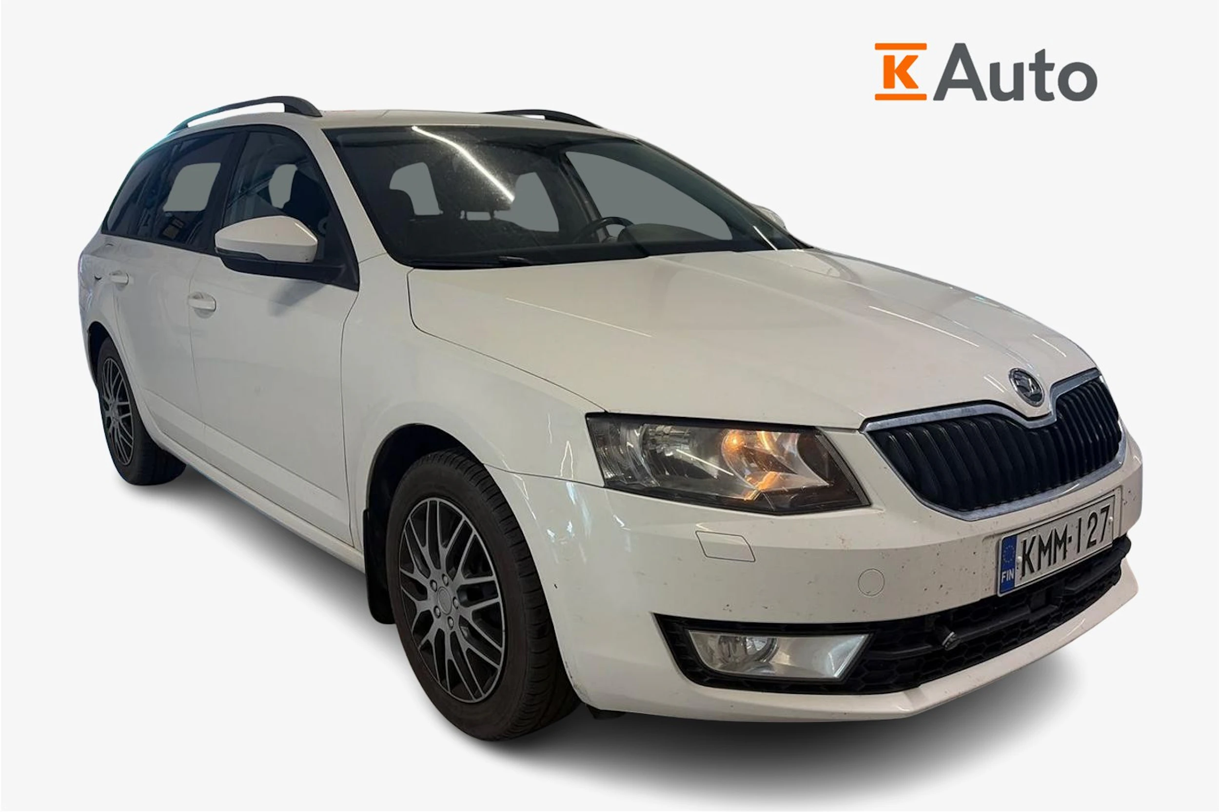 valkoinen Skoda Octavia 2013 kuva 1.