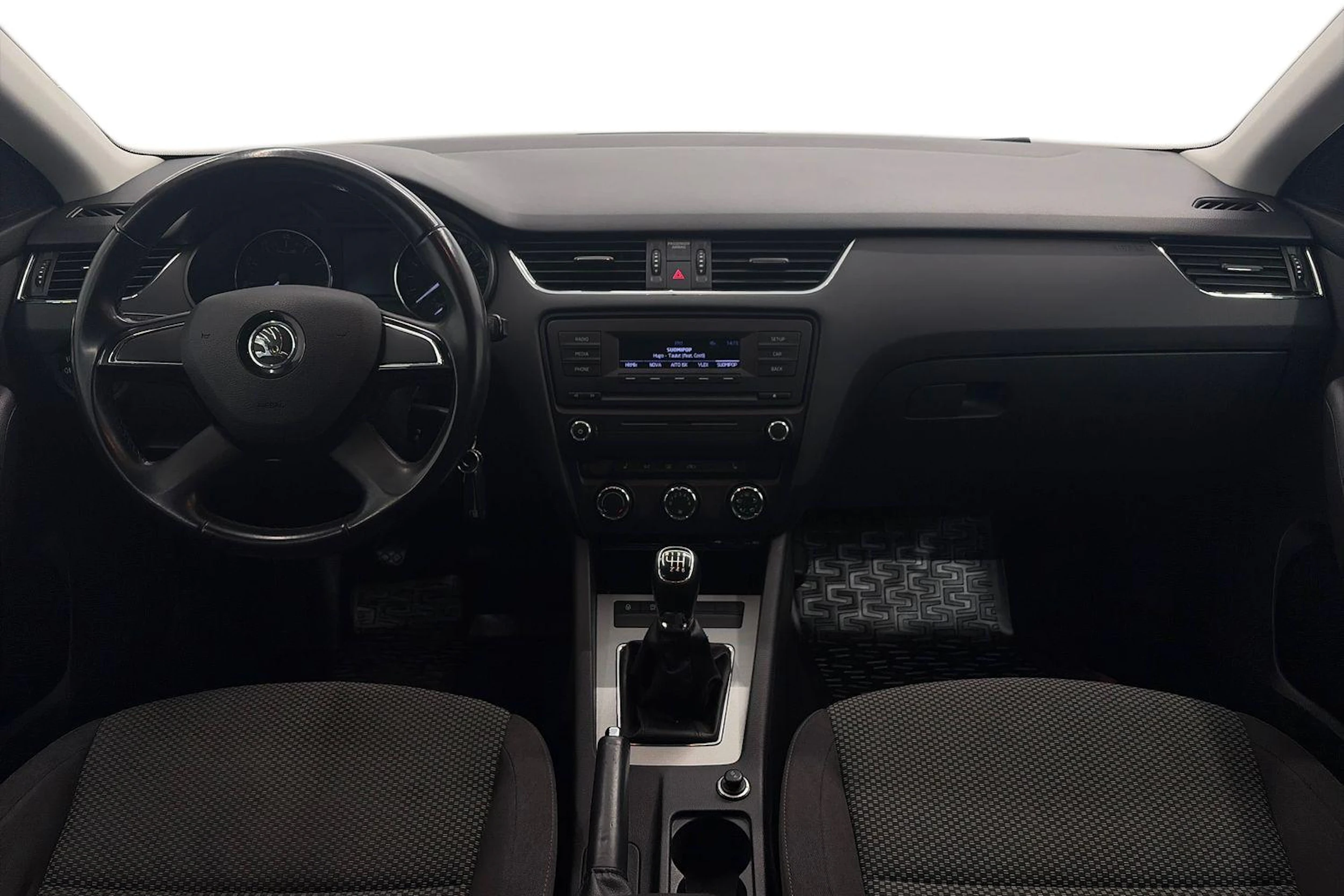 valkoinen Skoda Octavia 2013 kuva 7.