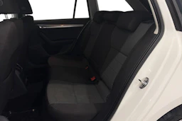 valkoinen Skoda Octavia 2013 kuva 8.