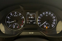 valkoinen Skoda Octavia 2013 kuva 14.