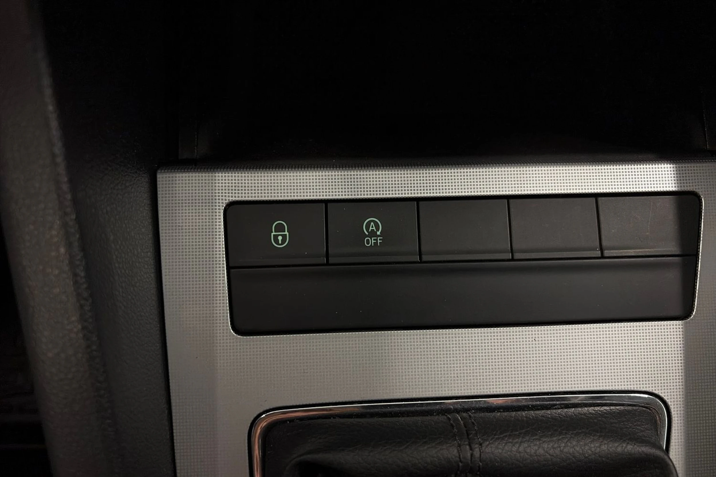 valkoinen Skoda Octavia 2013 kuva 19.
