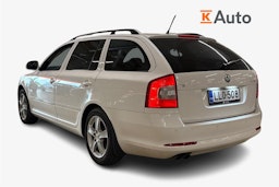 valkoinen Skoda Octavia 2013 kuva 2.