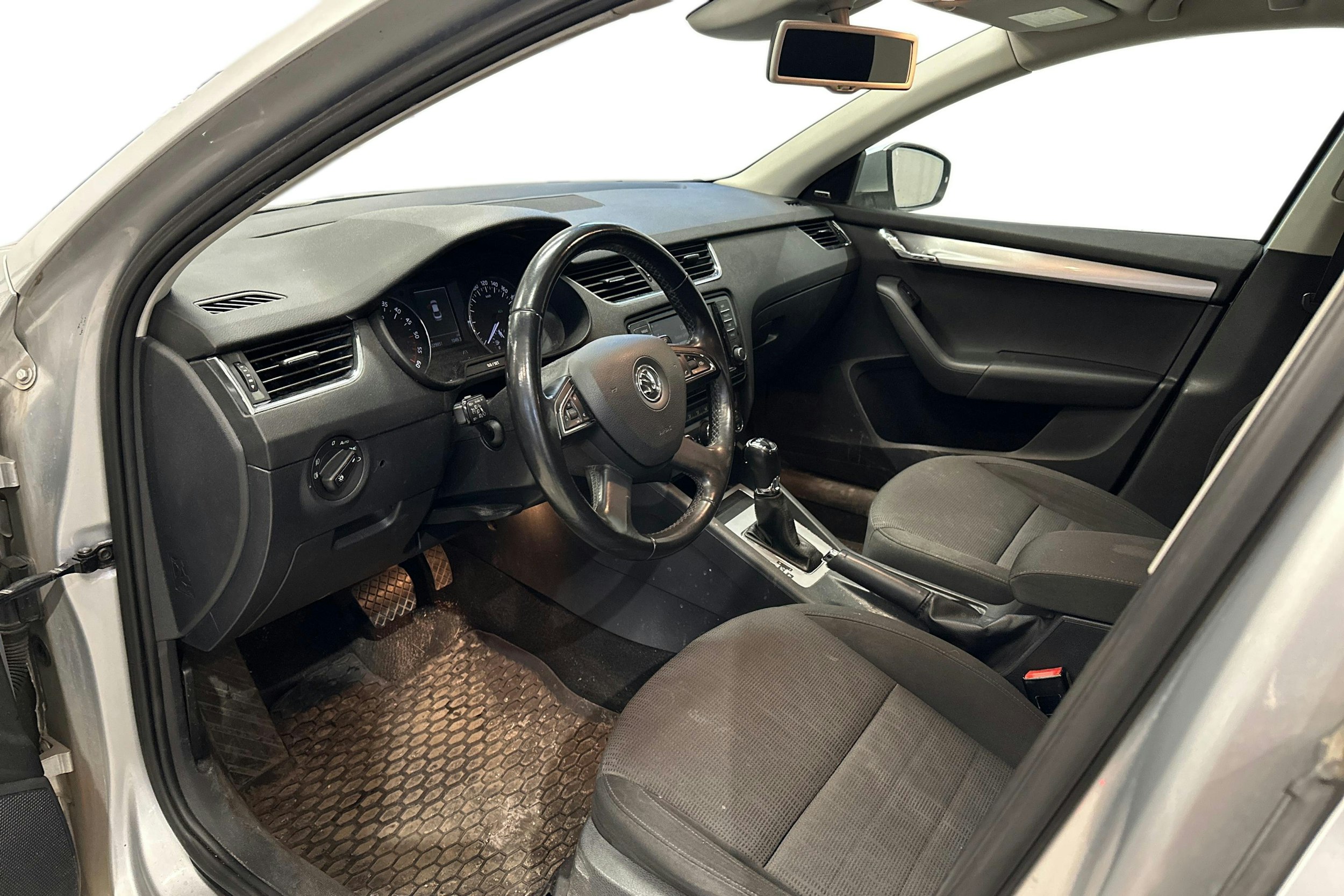 hopea Skoda Octavia 2013 kuva 3.