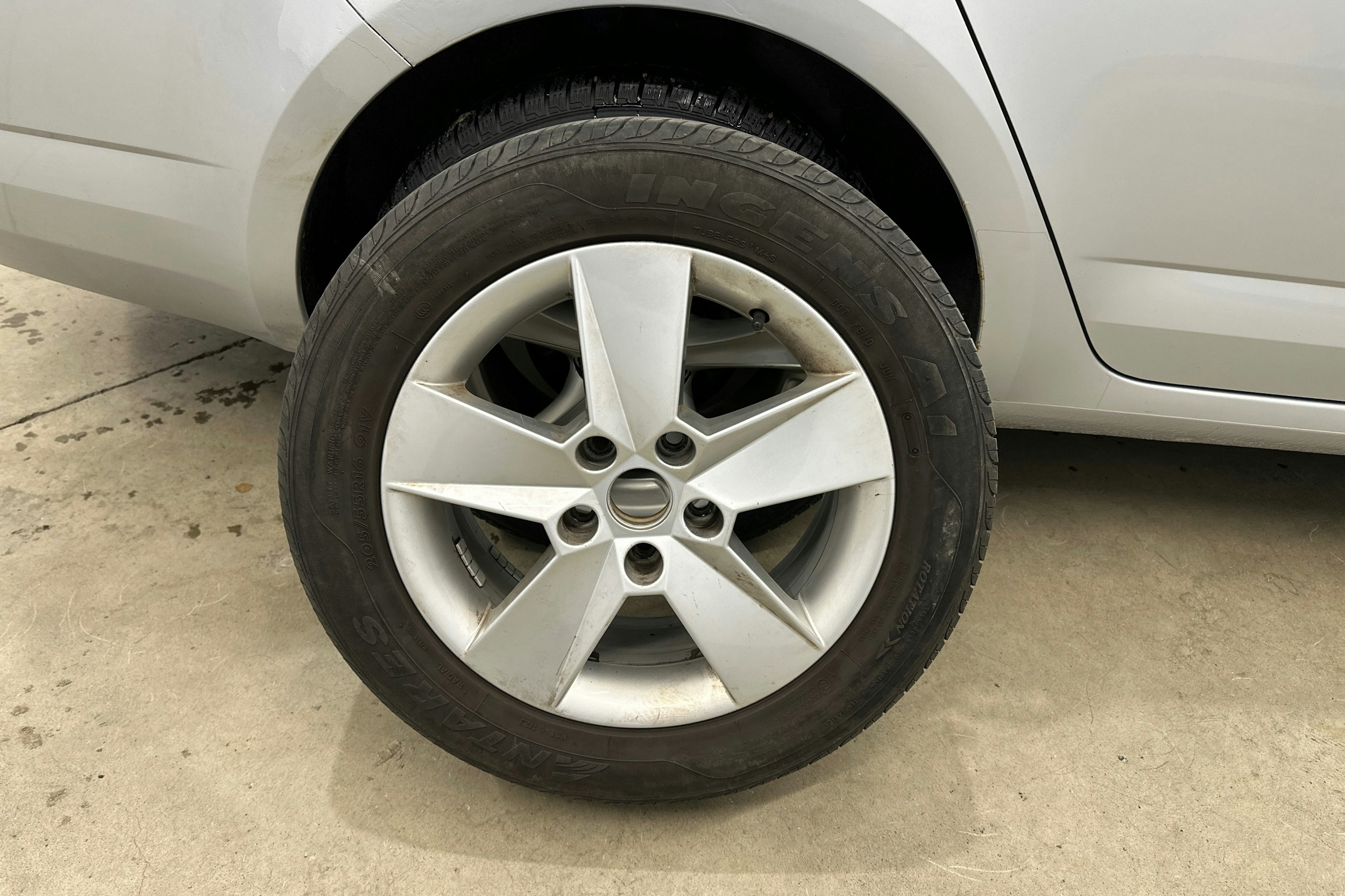 hopea Skoda Octavia 2013 kuva 22.