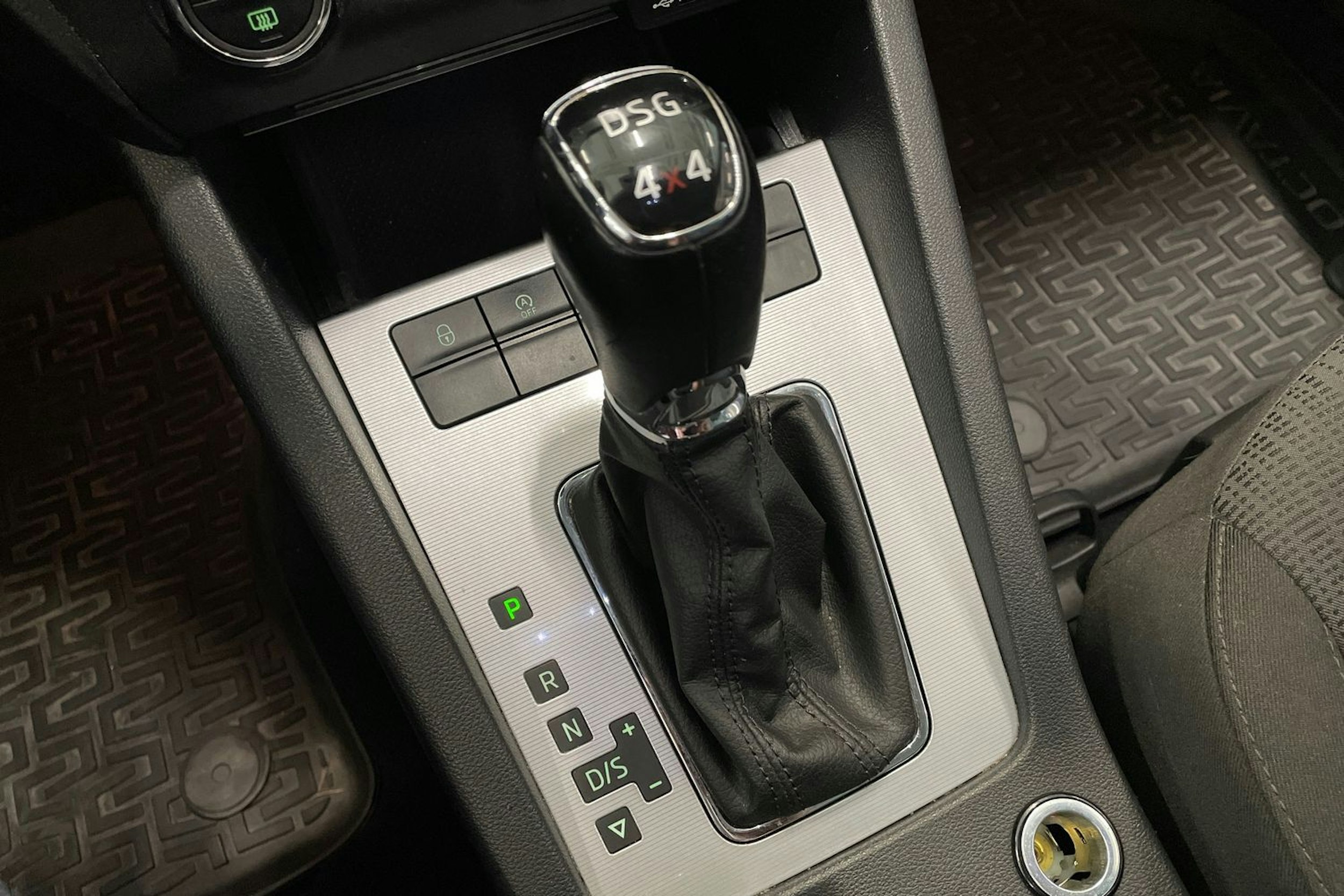 hopea Skoda Octavia 2013 kuva 28.