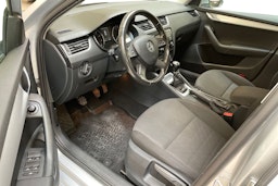 hopea Skoda Octavia 2013 kuva 7.
