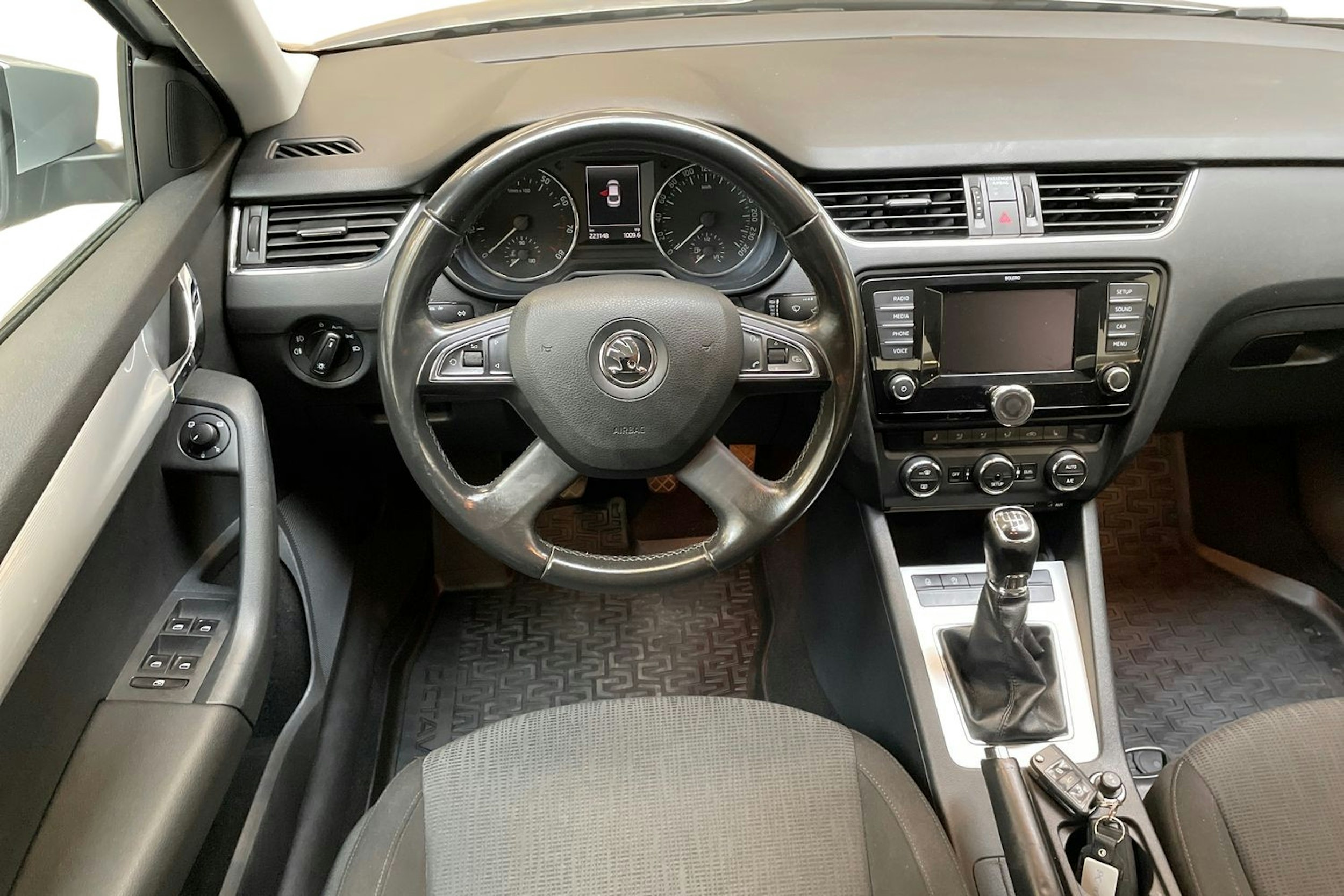 hopea Skoda Octavia 2013 kuva 9.