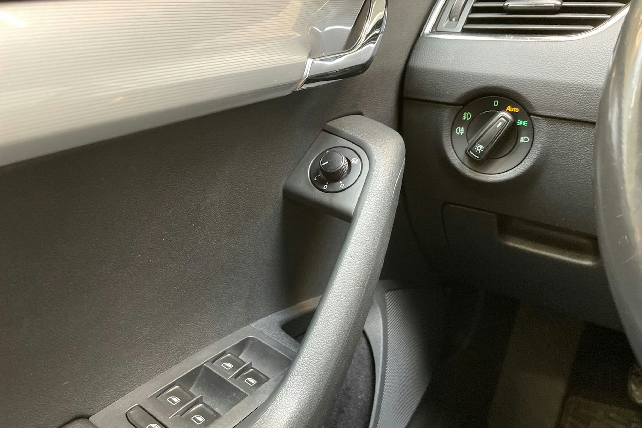 hopea Skoda Octavia 2013 kuva 20.