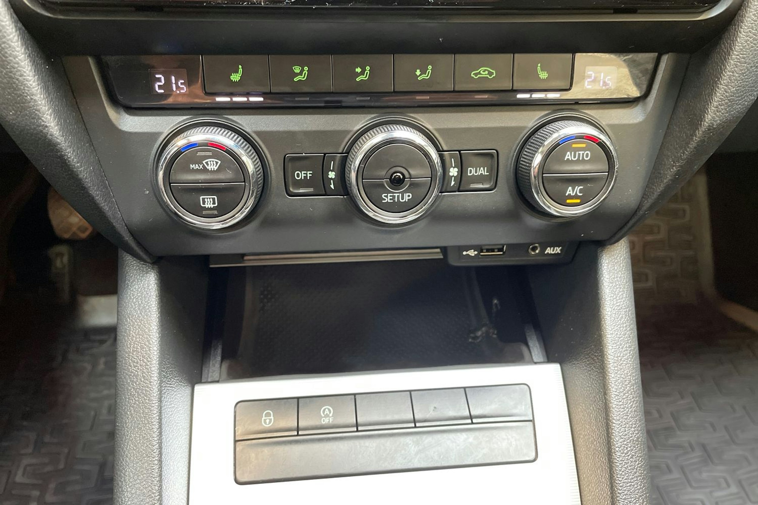 hopea Skoda Octavia 2013 kuva 22.