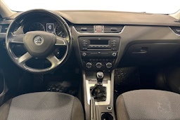 ruskea (beige) Skoda Octavia 2013 kuva 9.