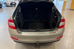 ruskea (beige) Skoda Octavia 2013 kuva 19.