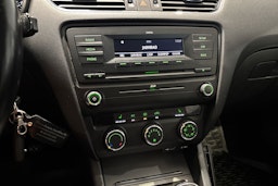 Ruskea (beige) Skoda OCTAVIA 2013 kuva 21.
