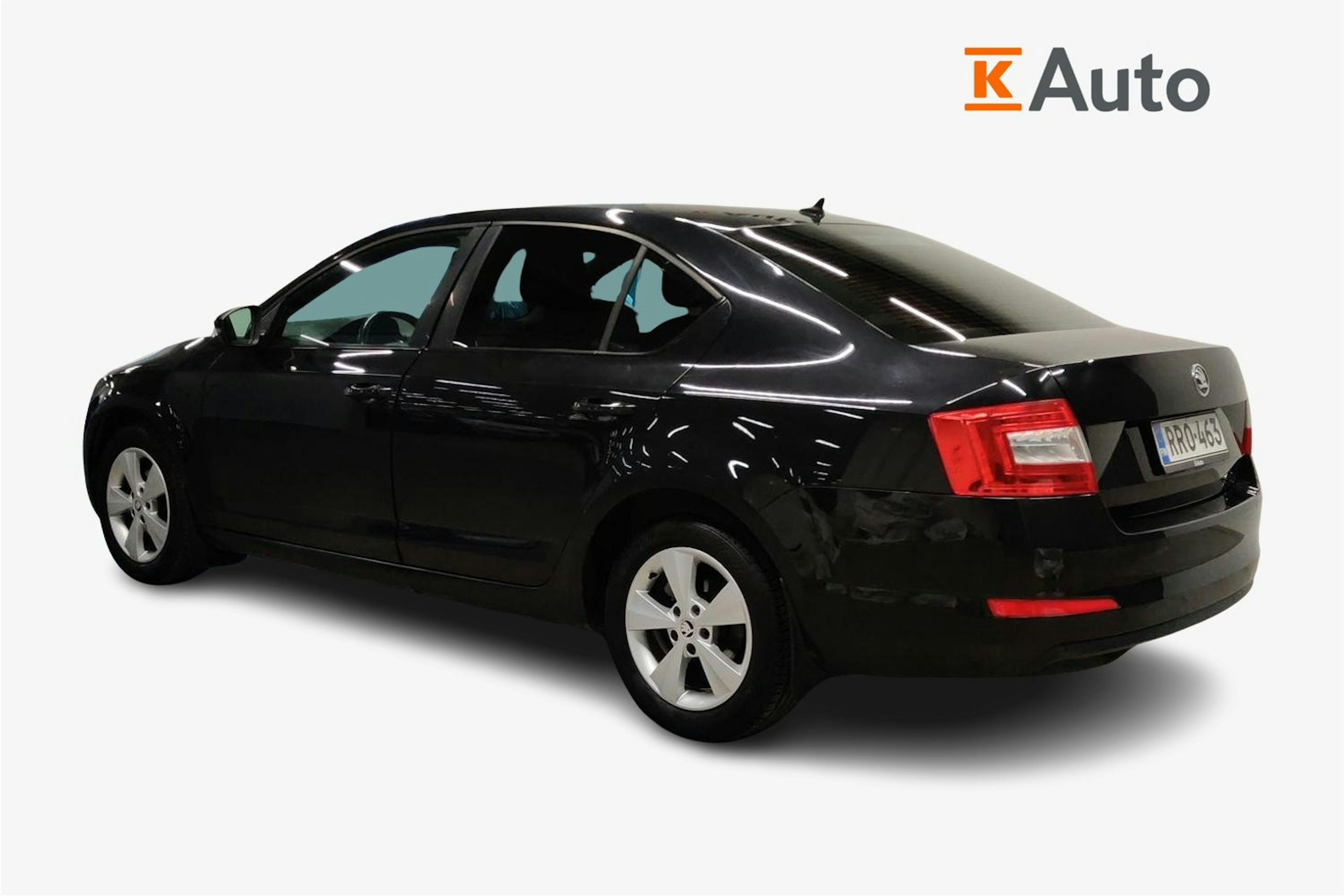musta Skoda Octavia 2013 kuva 2.
