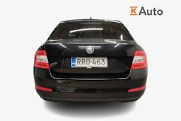 musta Skoda Octavia 2013 kuva 3.