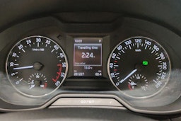 musta Skoda Octavia 2013 kuva 16.