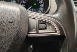 musta Skoda Octavia 2013 kuva 24.