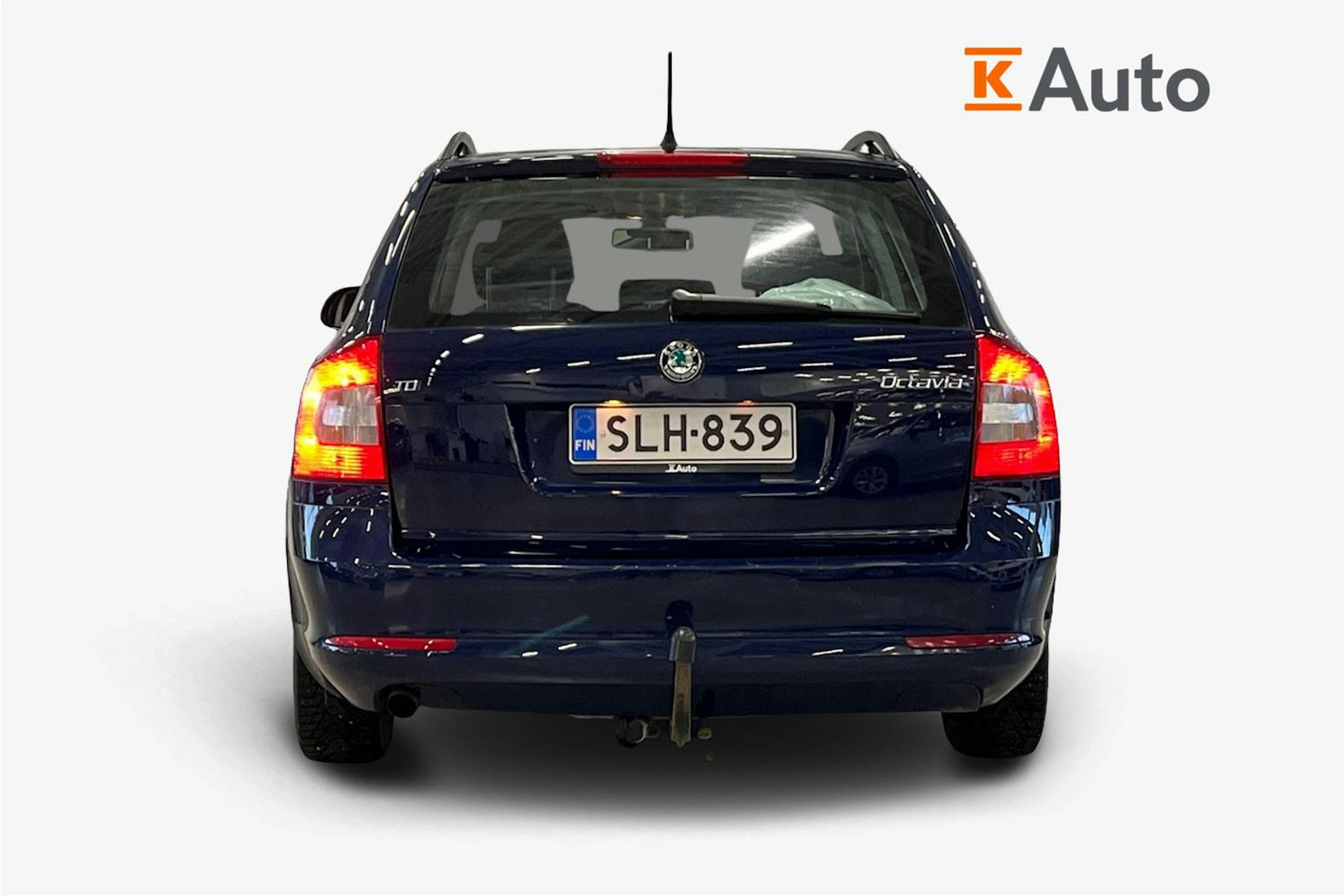 sininen Skoda Octavia 2013 kuva 3.