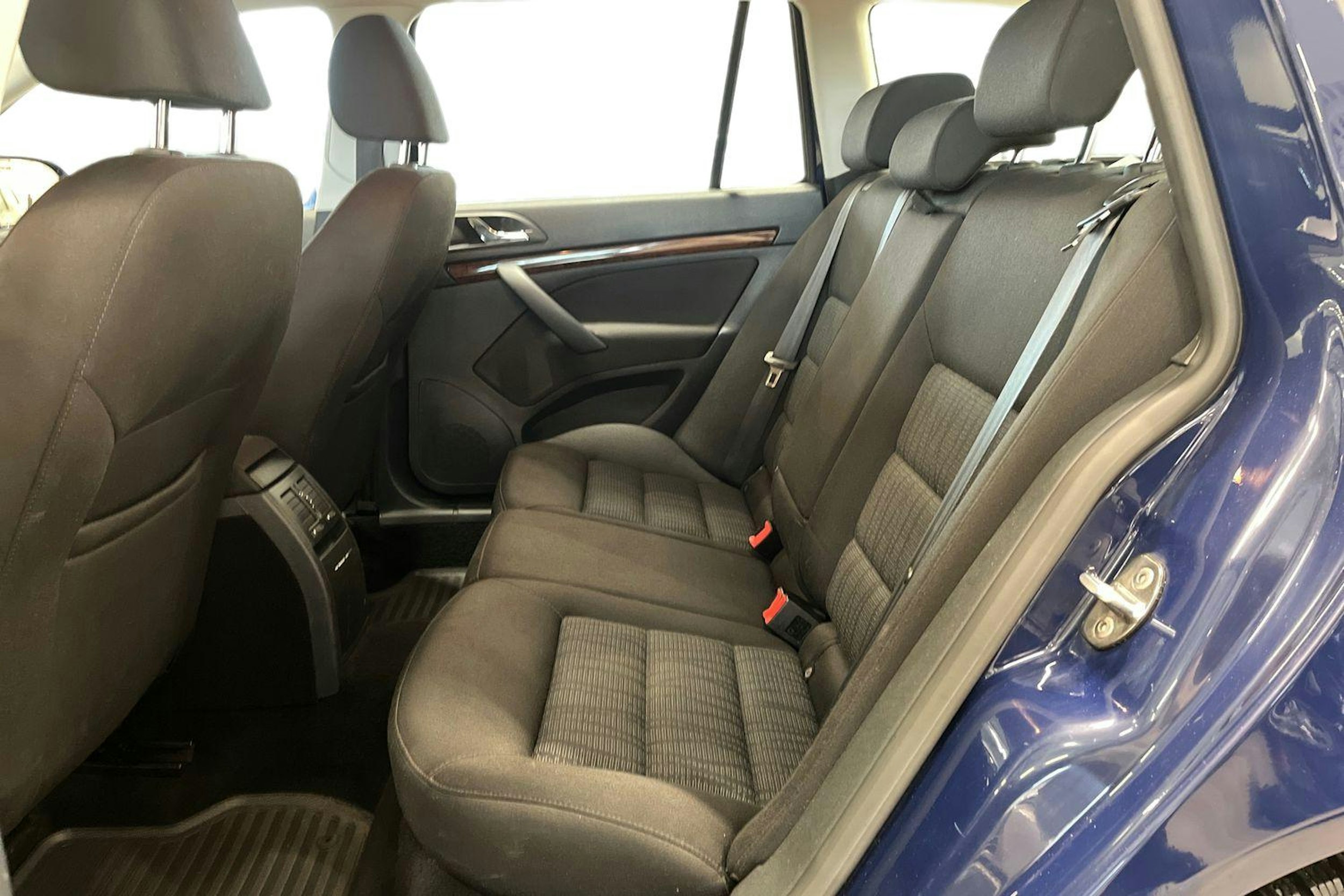 sininen Skoda Octavia 2013 kuva 10.