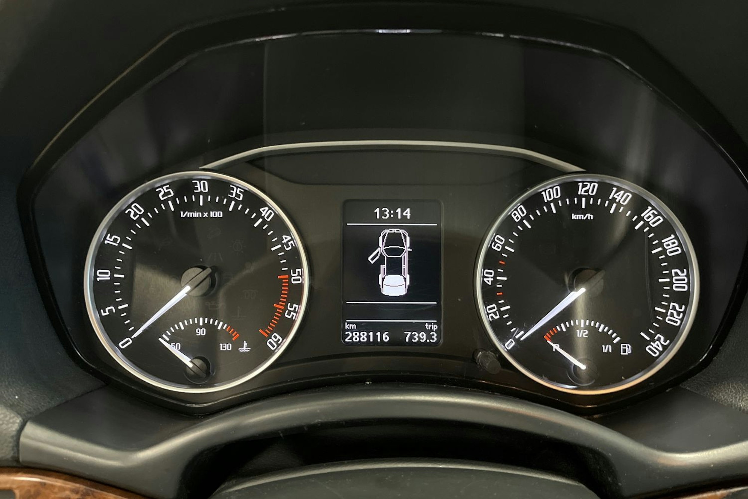 sininen Skoda Octavia 2013 kuva 17.