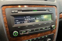 sininen Skoda Octavia 2013 kuva 18.