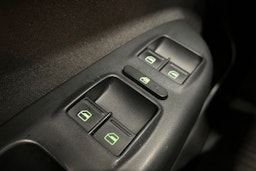 sininen Skoda Octavia 2013 kuva 23.