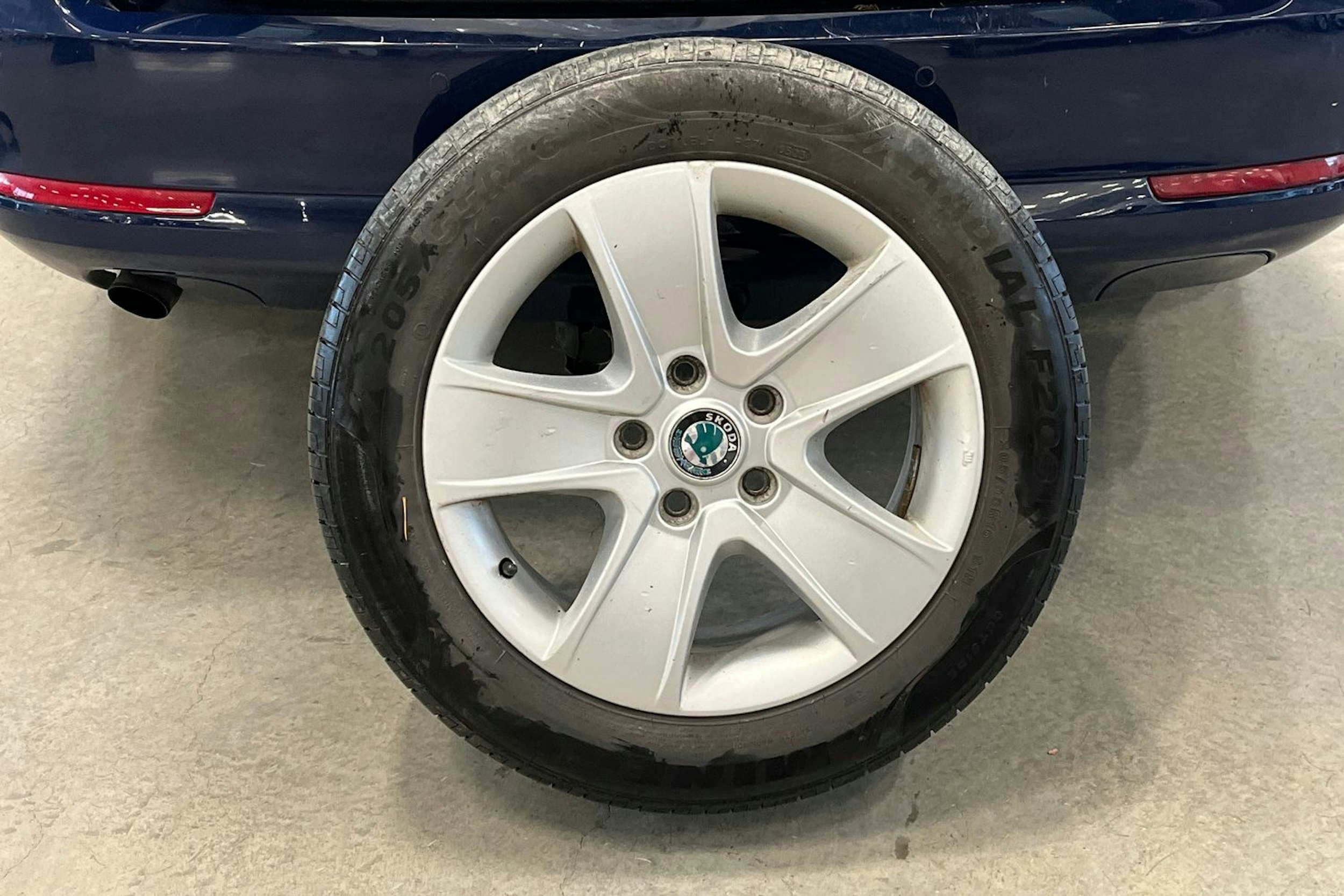 sininen Skoda Octavia 2013 kuva 29.