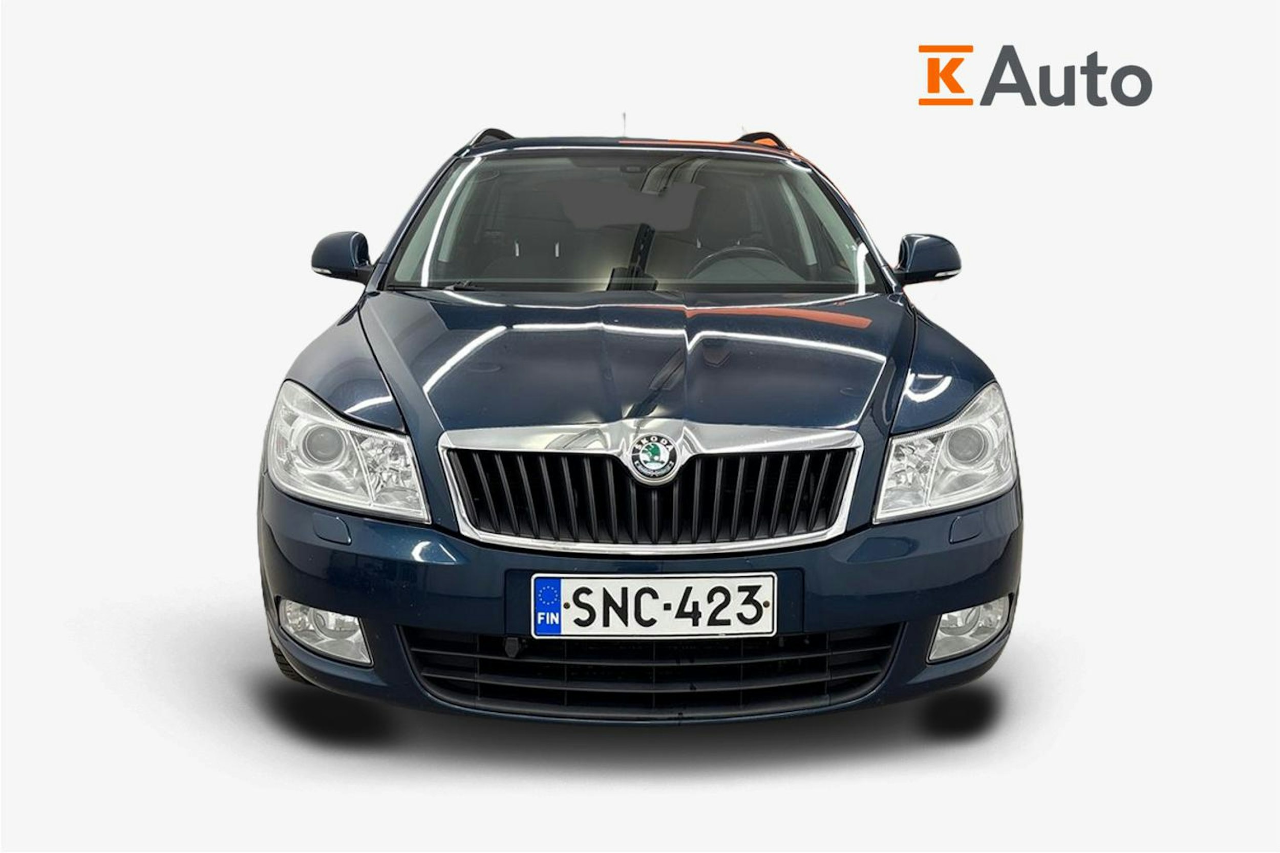 sininen Skoda Octavia 2013 kuva 5.