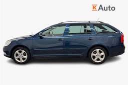 sininen Skoda Octavia 2013 kuva 6.