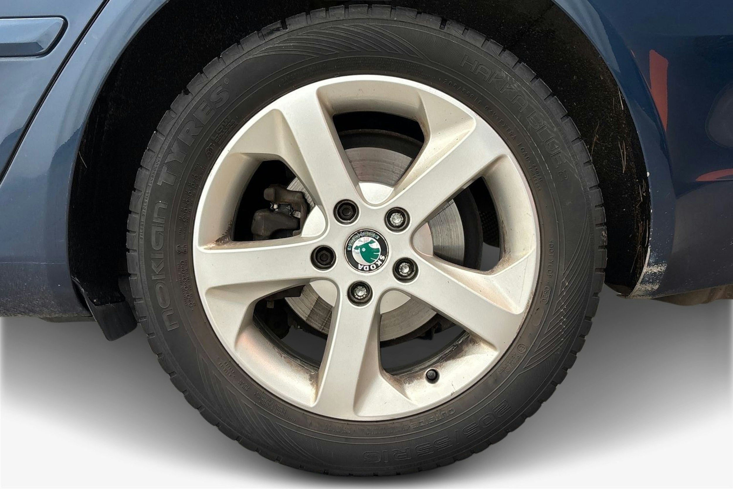 sininen Skoda Octavia 2013 kuva 11.