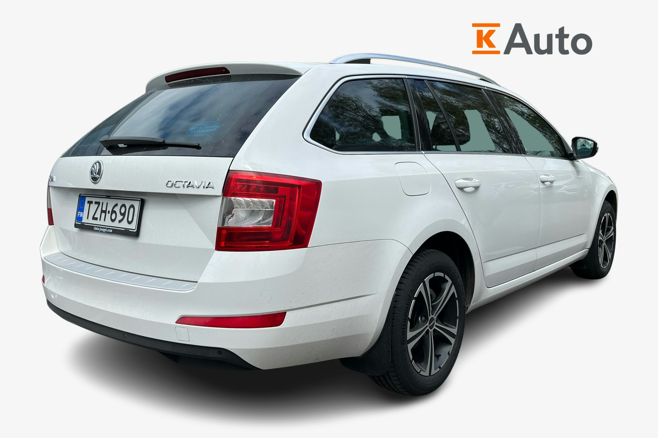 Valkoinen Skoda OCTAVIA 2013 kuva 2.