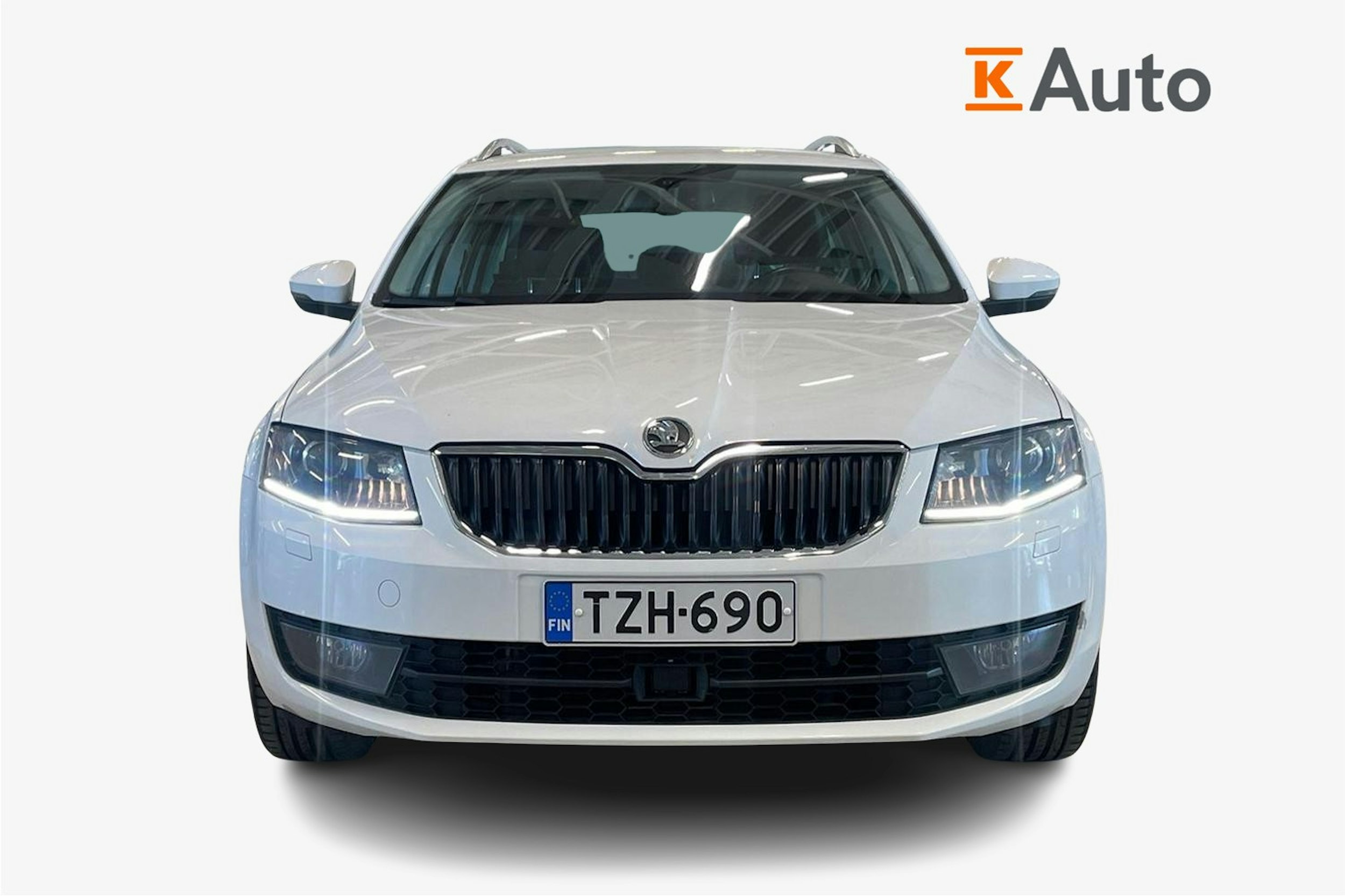 Valkoinen Skoda OCTAVIA 2014 kuva 5.