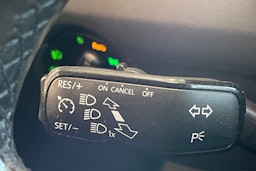 Valkoinen Skoda OCTAVIA 2014 kuva 19.