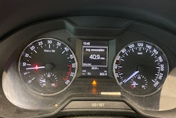 musta Skoda Octavia 2013 kuva 19.
