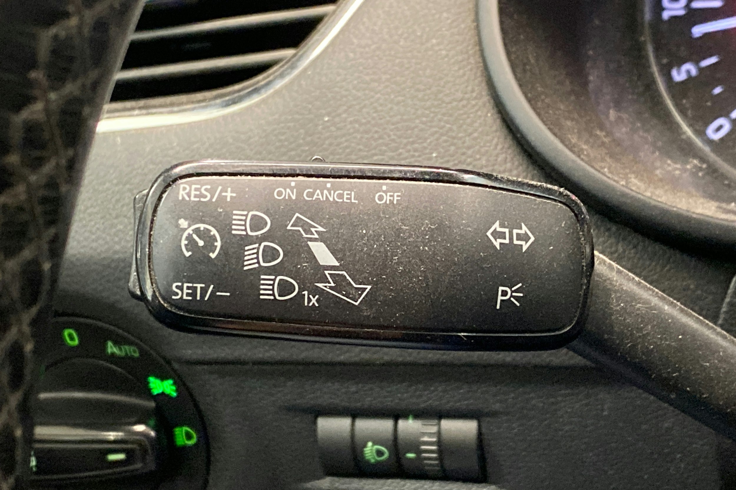 musta Skoda Octavia 2013 kuva 22.