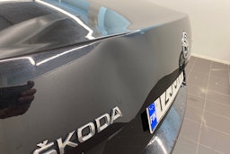 musta Skoda Octavia 2013 kuva 29.