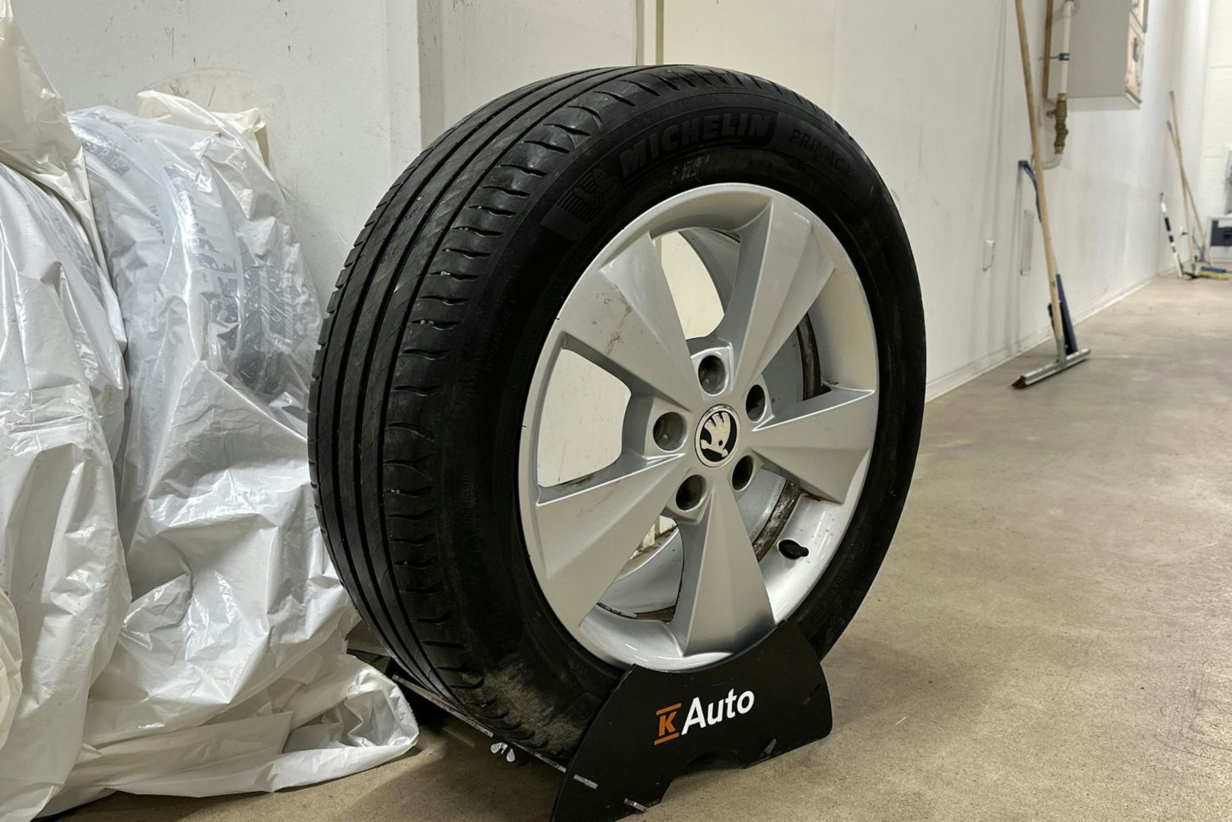 ruskea (beige) Skoda Octavia 2014 kuva 13.