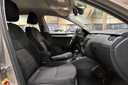 ruskea (beige) Skoda Octavia 2014 kuva 14.