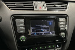 ruskea (beige) Skoda Octavia 2014 kuva 15.