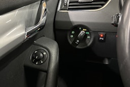 ruskea (beige) Skoda Octavia 2014 kuva 24.